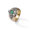 Bague bicolore ornée d'une émeraude et de diamants