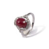 Bague originale avec rubis cabochon et diamants