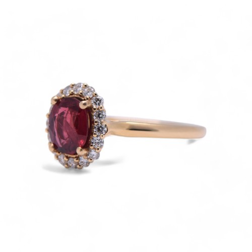 Bague marguerite rubis en or avec entourage de diamants - Joaillerie Nantes