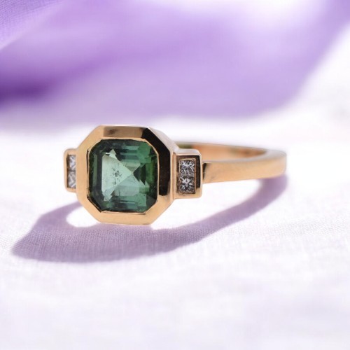 Bague tourmaline afghane rectangle à pans coupés – Fiançailles Nantes