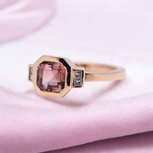 Bague tourmaline rose et diamants G-VS en or jaune – Fiançailles Nantes