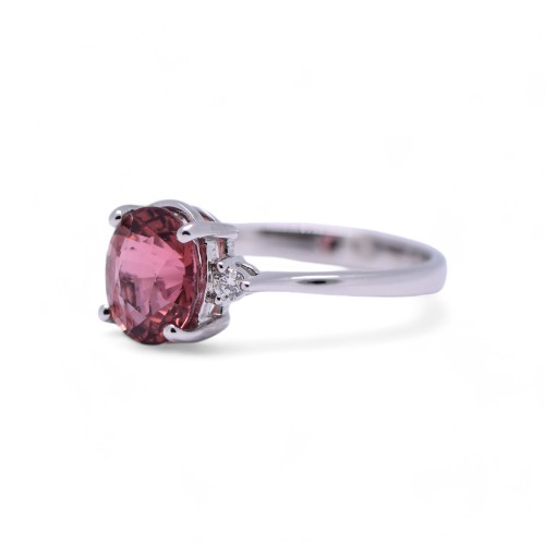 Bague tourmaline rose ovale en or blanc avec diamants – Bijouterie Nantes