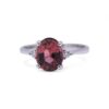 Vue de la bague tourmaline rose ovale et diamants en or blanc – Bijoux Nantes