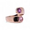 Vue de la bague Toi et Moi avec deux saphirs en or rose – Bijoux Nantes