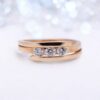 Bague 3 diamants en or jaune restaurée avec simplicité – Joaillerie Nantes