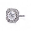 Bague Art Déco en platine avec diamant central 2.40 carats et entourage