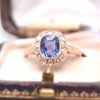 Bague élégante en or jaune avec saphir et diamants taille ancienne