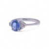 Bague saphir Ceylan et diamants baguettes en or blanc, Nantes