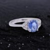Bague saphir Ceylan et diamants baguettes en or blanc, Nantes