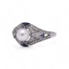 Bague Art Déco en platine avec perle et saphirs, Nantes