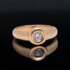 Bague sobre et moderne avec diamant 0.20 carat serti clos, Nantes