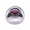 Bague élégante avec rubis taille coussin et pavage diamant, Nantes
