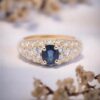 Bague en or jaune 750/1000 avec saphir et 26 diamants, Nantes