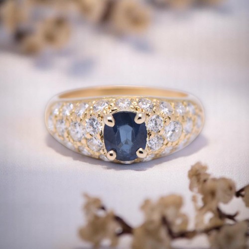 Bague en or jaune 750/1000 avec saphir et 26 diamants, Nantes