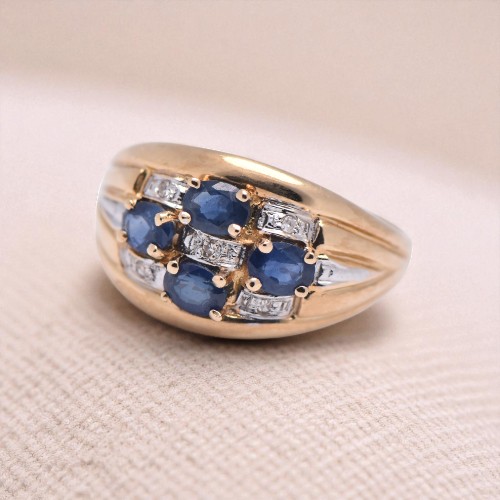 Bijou ancien avec saphirs bleus et diamants, Nantes