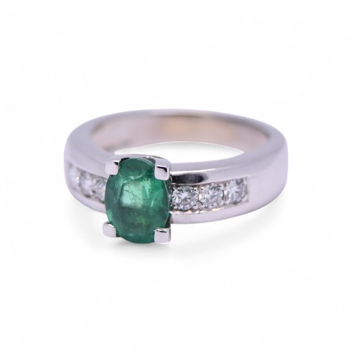 Bague émeraude et diamants en or blanc, Nantes
