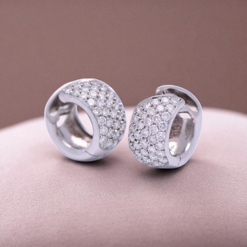 Boucles d’oreilles pavées de diamants brillants, Nantes