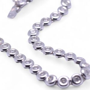 Bracelet rivière serti clos diamants, Nantes