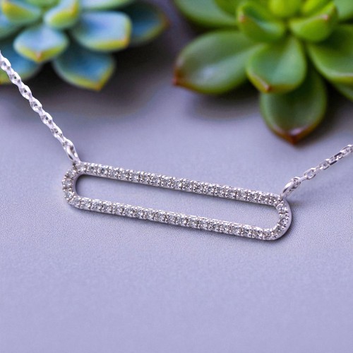Collier fin en or blanc et diamants, Nantes