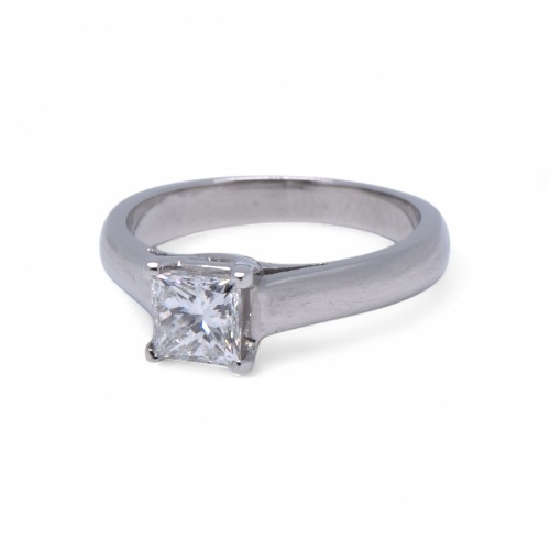 Bague solitaire diamant princesse en platine, Nantes