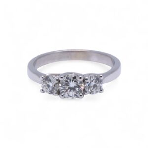 Bague trilogie diamants en or blanc, Nantes