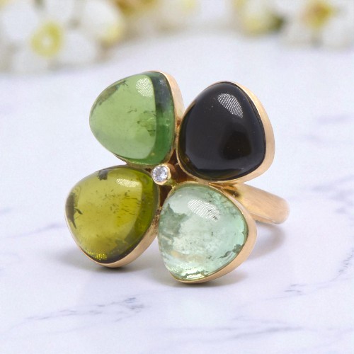 Vue de face bague fleur tourmalines diamant, Nantes