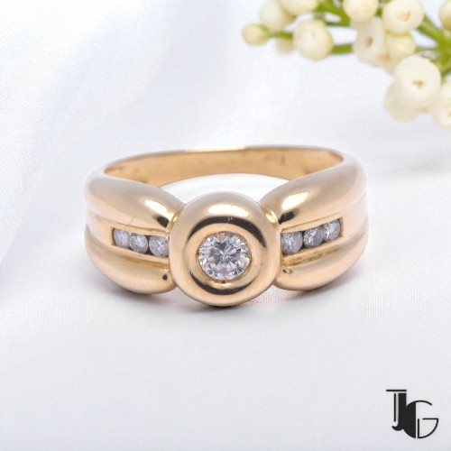 Bague jonc diamant en or jaune, Nantes