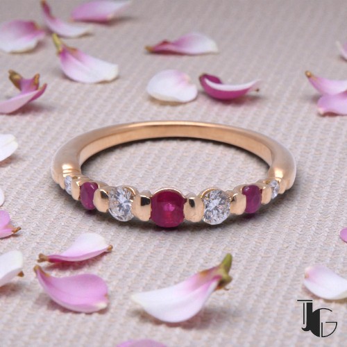 Alliance or jaune rubis et diamants bijoux ancien Joaillerie Guérin Nantes