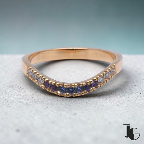 Bague demi alliance vague saphirs Madagascar Ceylan Nantes