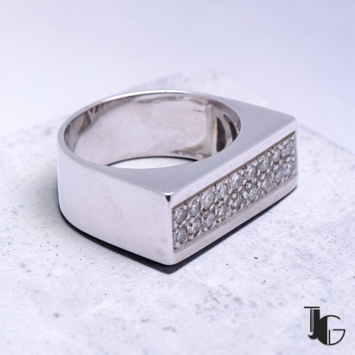 Bague chevaliere diamants ligne joaillerie guerin nantes
