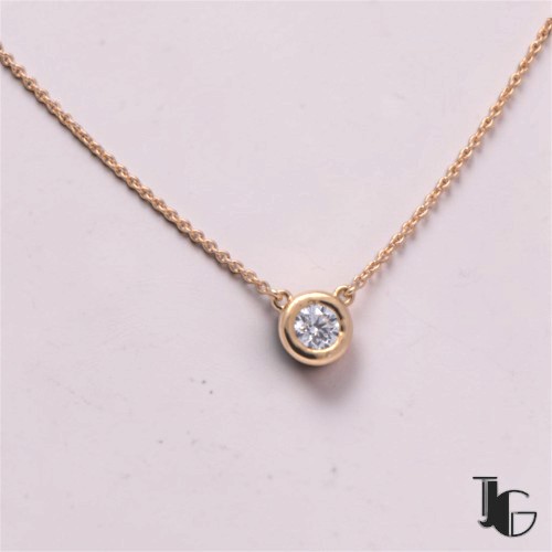 Collier diamant clos or jaune – bijouterie nantes – joaillerie guerin nantes