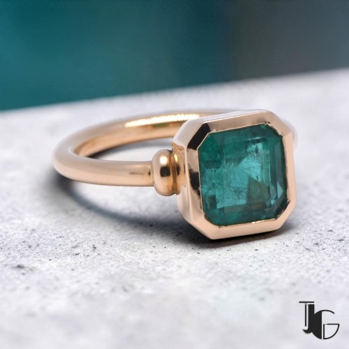 Bague émeraude du Brésil – bijouterie nantes – joaillerie guerin nantes