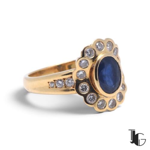 p655 4 Bague marguerite saphir clos – bijoux nantes – joaillerie guerin nantes