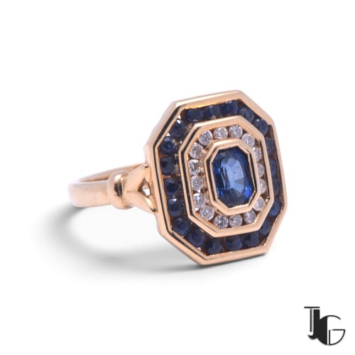 r421 4 Bague saphir double entourage – bijoux nantes – joaillerie guerin nantes