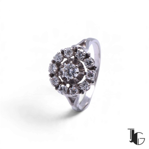 r537 7 Bague marguerite diamants vintage – bijoux de seconde main – joaillerie guerin nantes