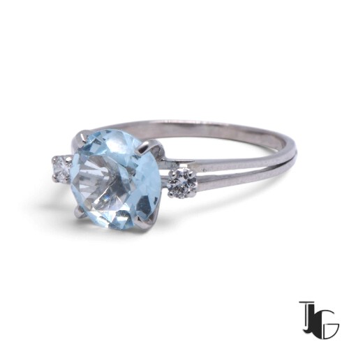 Bague aigue-marine et diamants – joaillerie guerin nantes