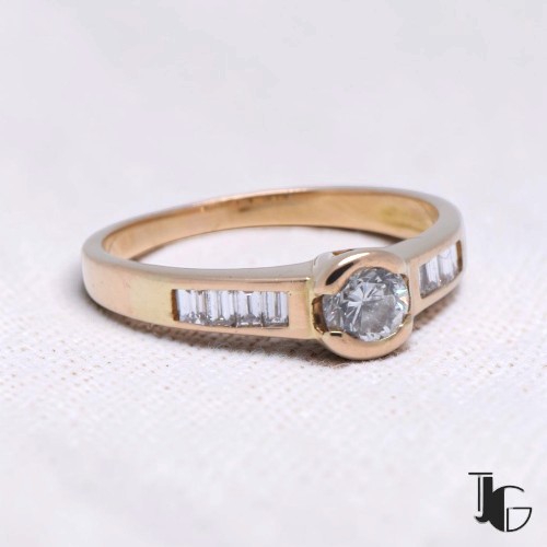 Bague diamant et baguettes – bijoux ancien nantes – joaillerie guerin nantes