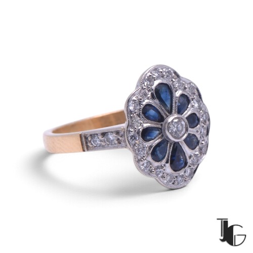 r851 3 Bague saphirs poire diamant – bijouterie nantes – joaillerie guerin nantes